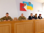 17 лютого відбулась нарада у голови райдержадміністрації Ігоря Ярмольського щодо питання залучення бажаючих до проходження військової служби за контрактом