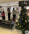15 громадян, які перебувають на обліку як безробітні в Луцькій філії Волинського ОЦЗ залучили до суспільно корисних робіт з  плетіння сіток та «кікімор» для захисту наших військових.