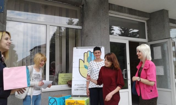 Акція "Обміняй цигарку на цукерку"