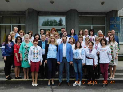 День вишиванки, а держслужбовці району - в українських оберегах