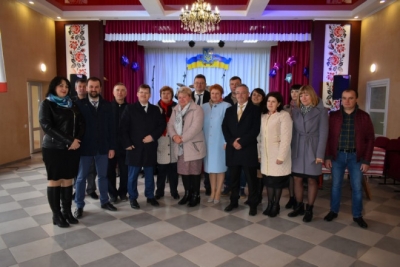 Павло Розенко оглянув будинок культури та амбулаторію в селі Піддубці