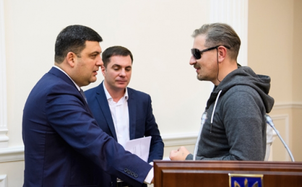 Глава Уряду: Соціальний захист учасників Революції Гідності &ndash; обов&rsquo;язок Уряду, кожен герой має відчути опіку і допомогу