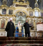 Хтось шукає в Томосі відсутність автокефалії і те, що митрополія не є самостійністю. Не знайдете – Президент під час подячного молебню на Волині